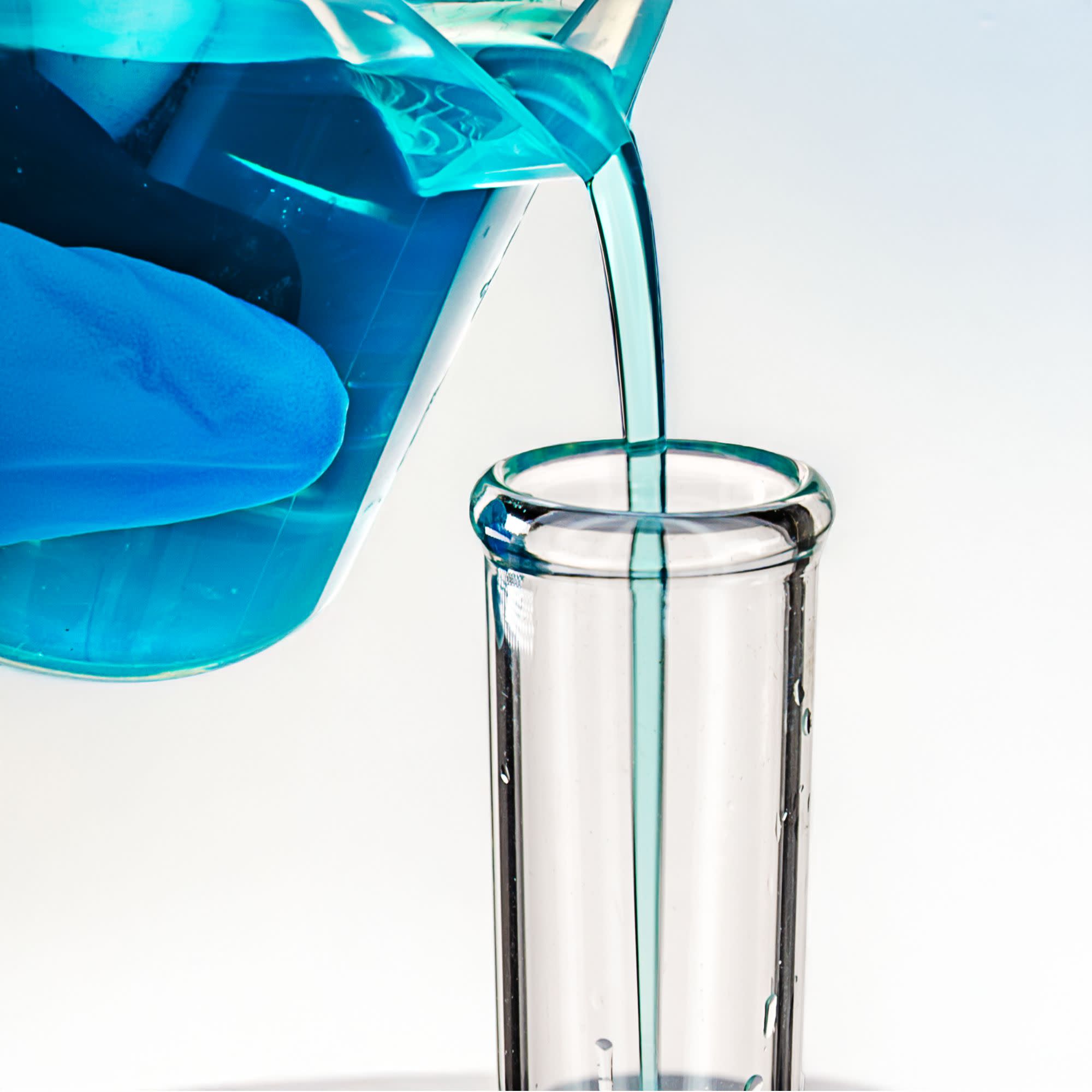 Class A Volumetric Flask with Beaded Rim, 500mL, Borosilicate Glass