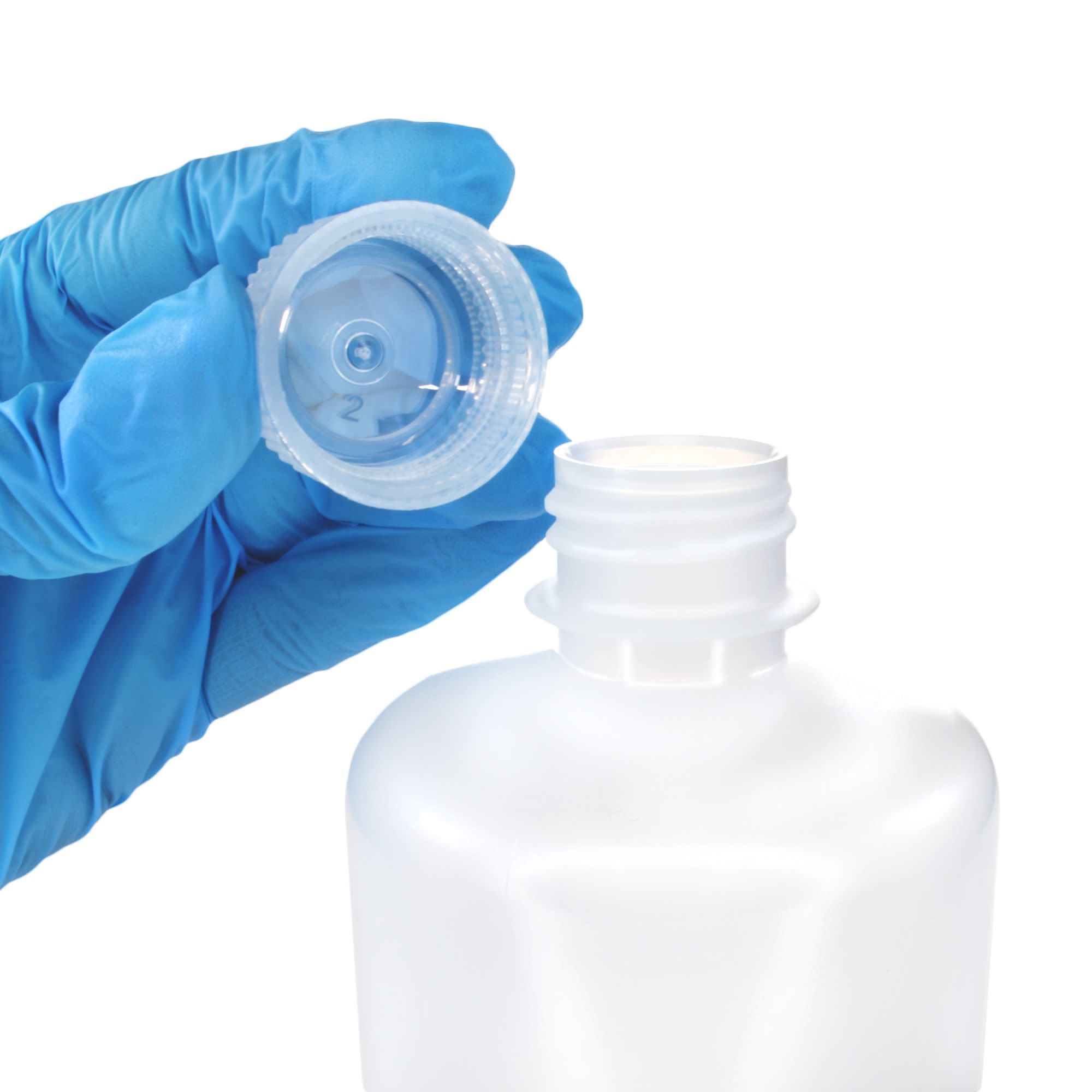 12-Pack Translucent Narrow Mouth LDPE Reagent Bottles with PP Caps, 500mL, -100 to 80°C
