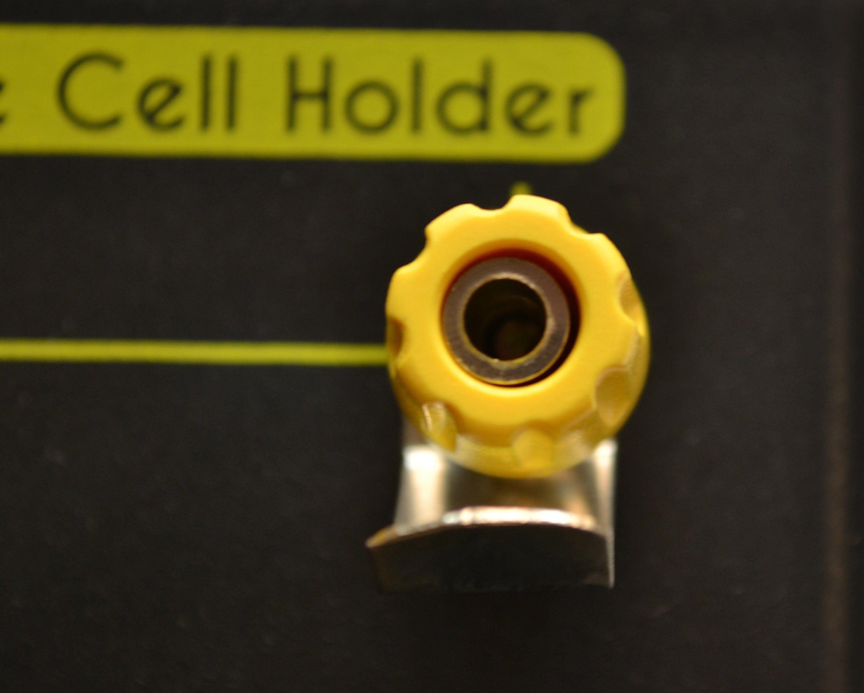 2-Cell D Battery Holder with 4mm Banana Plugs
