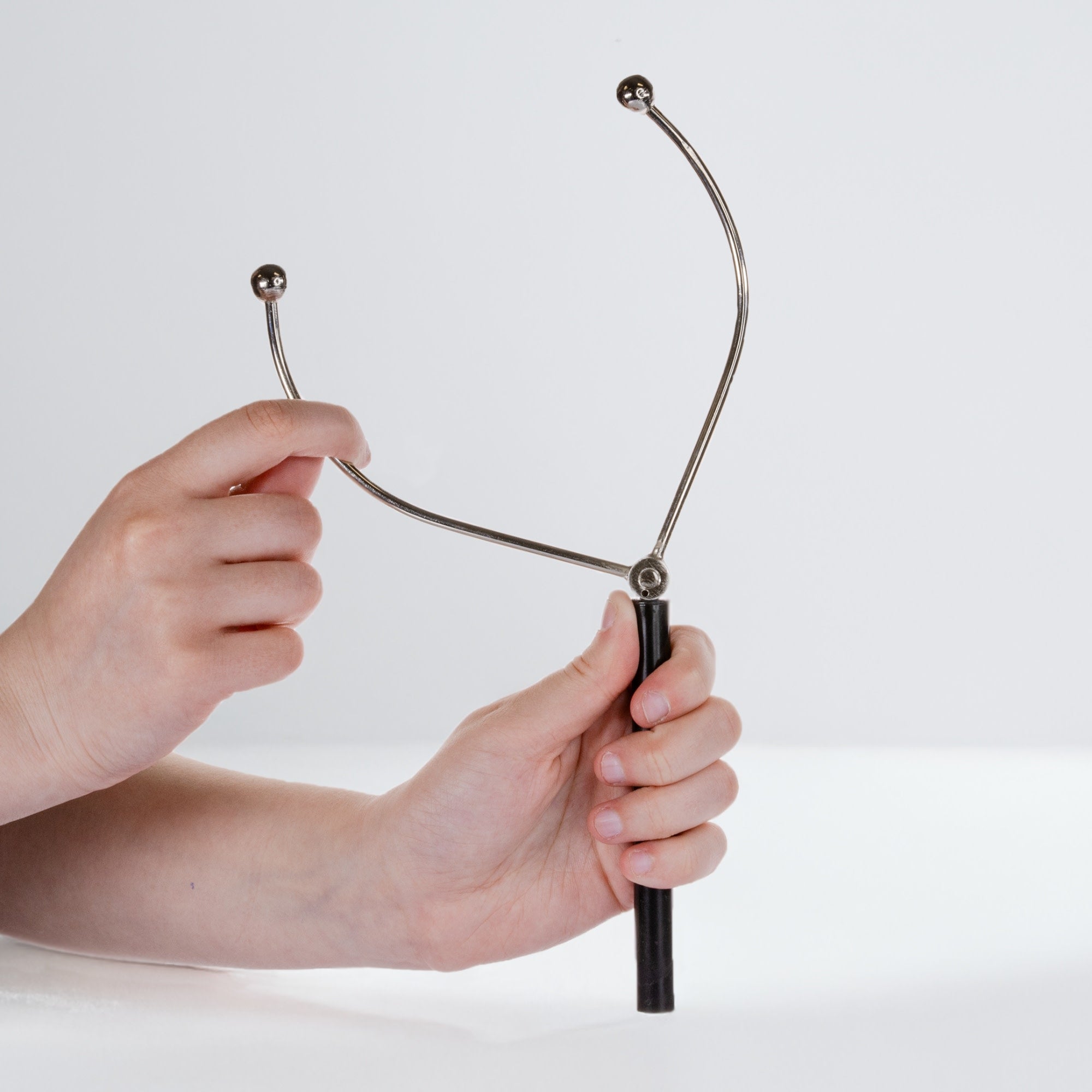 Electrostatic Discharge Tongs with Brass Spheres, 20cm