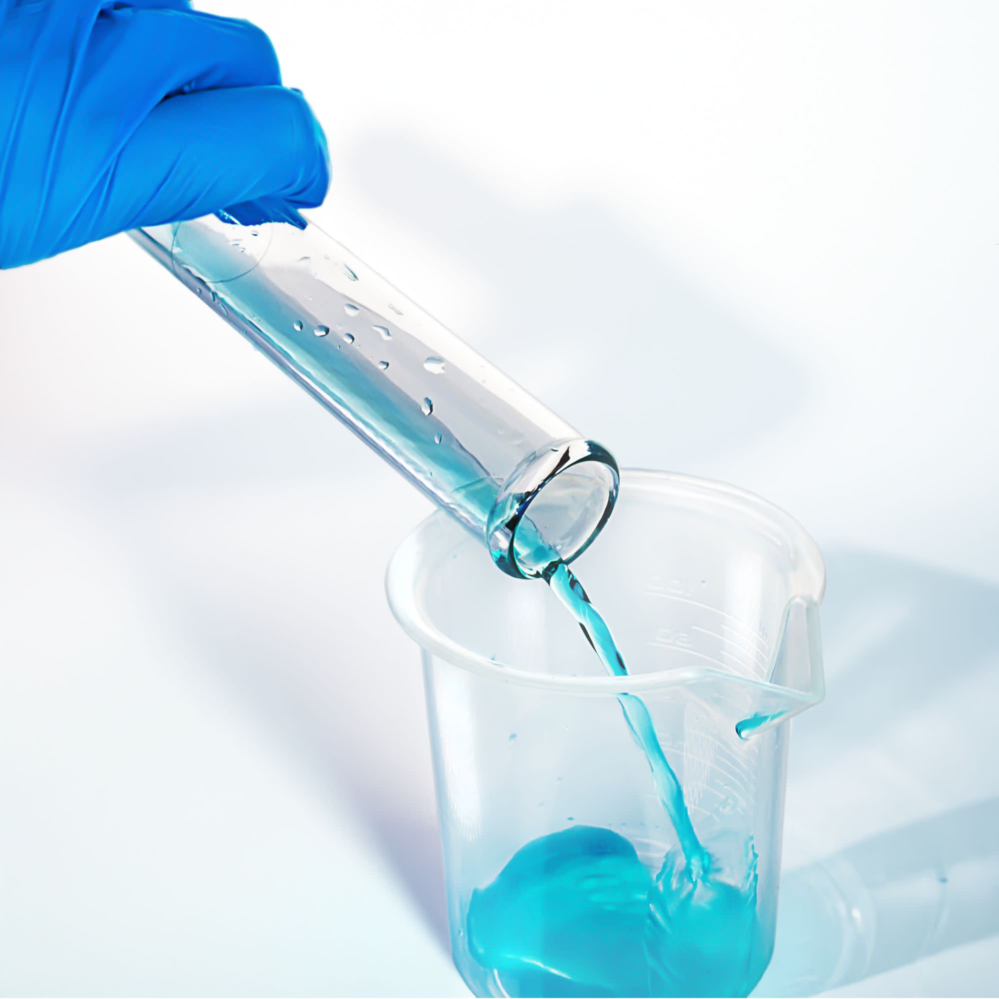 Class A Volumetric Flask with Beaded Rim, 500mL, Borosilicate Glass