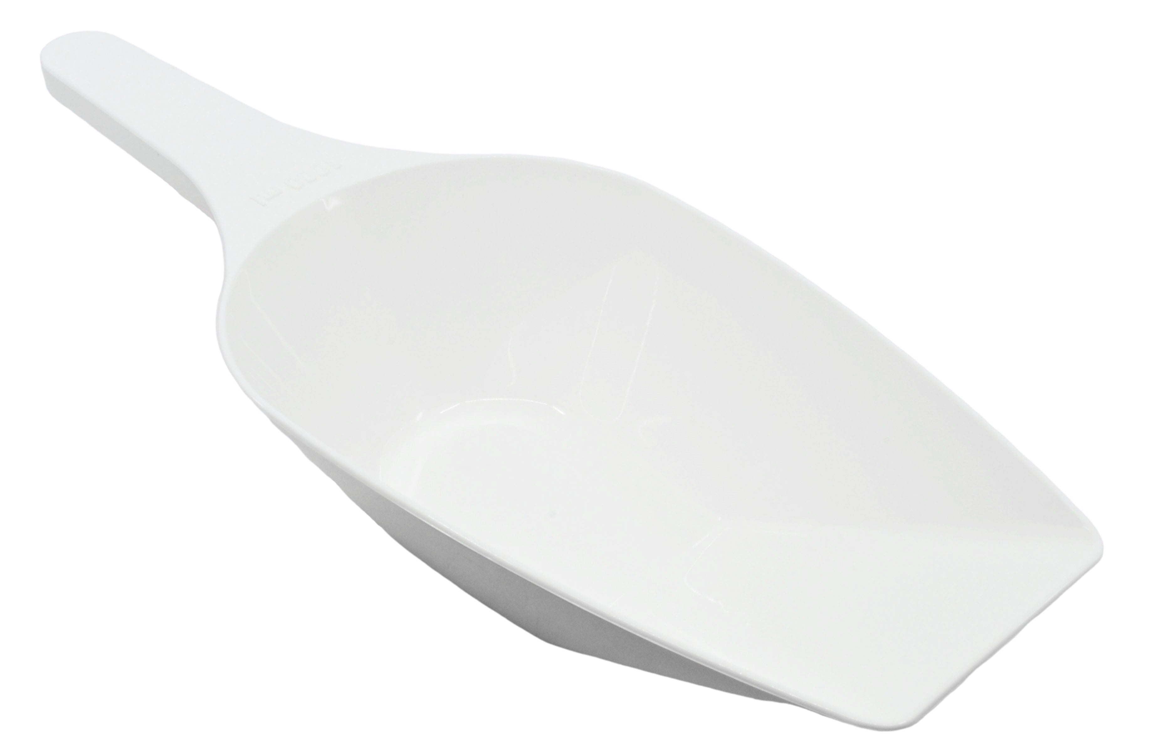 Autoclavable Polypropylene Scoop with Flat Bottom