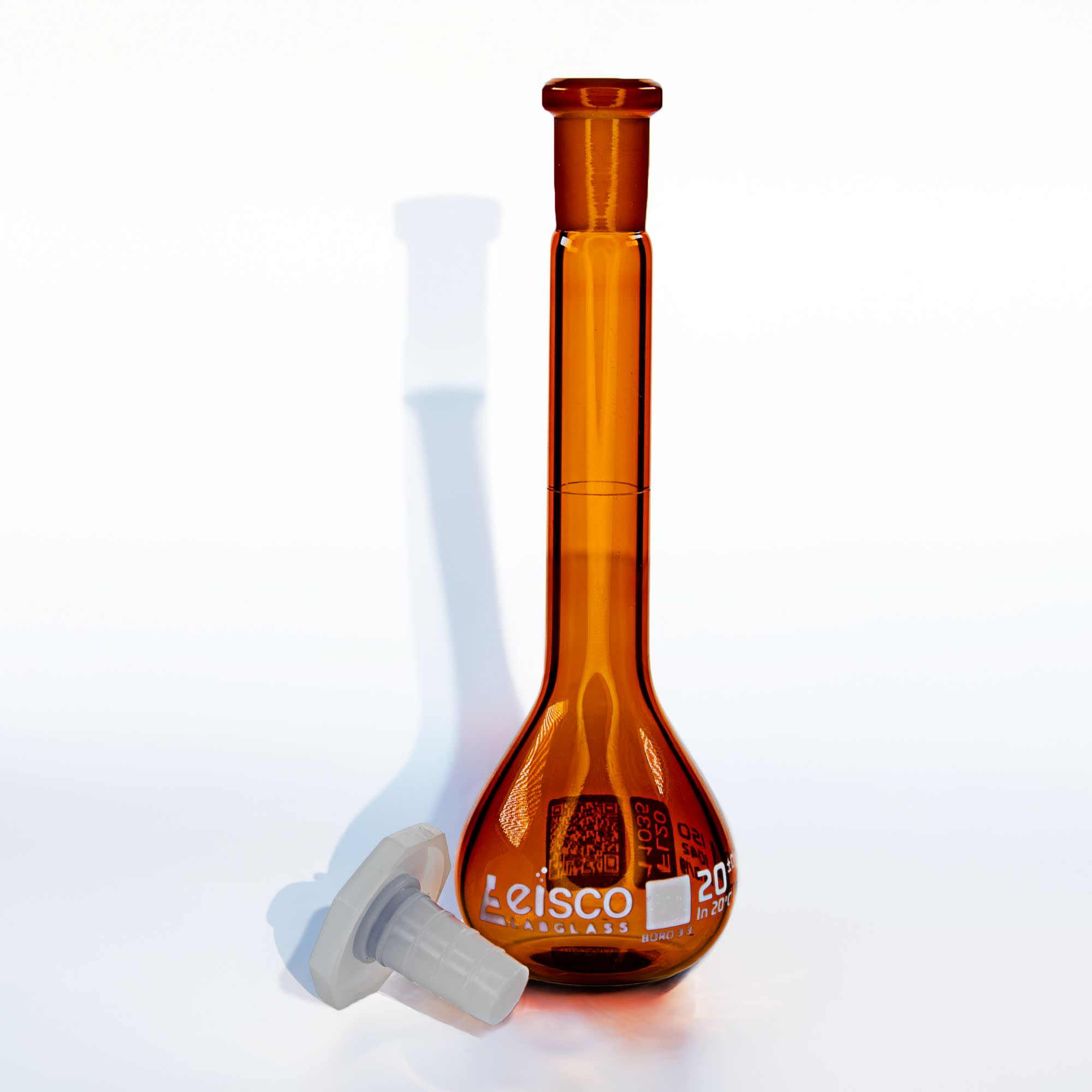 Class A Amber Volumetric Flask with PE Stopper and QR Code, 20mL, Borosilicate 3.3 Glass