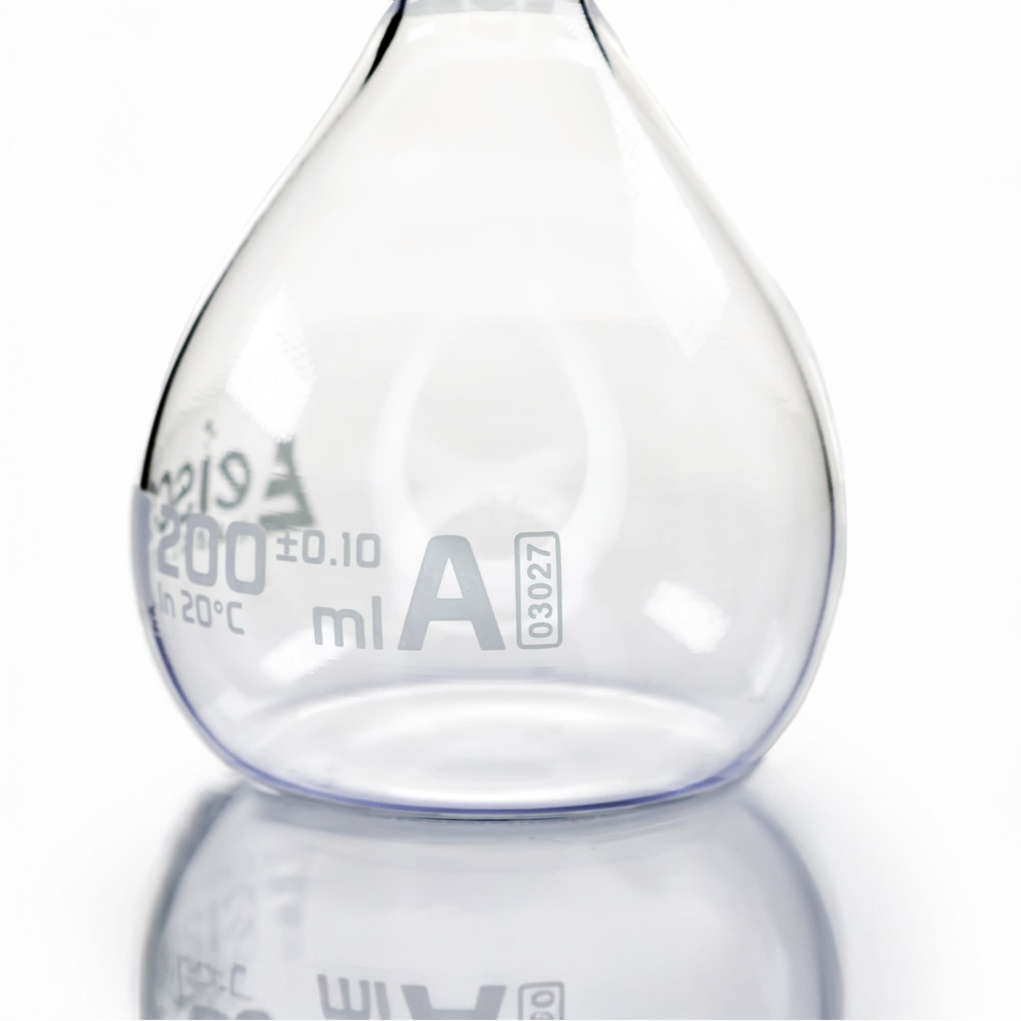 Class A Flat Bottom Kohlrausch Volumetric Flask, 200mL, Borosilicate Glass