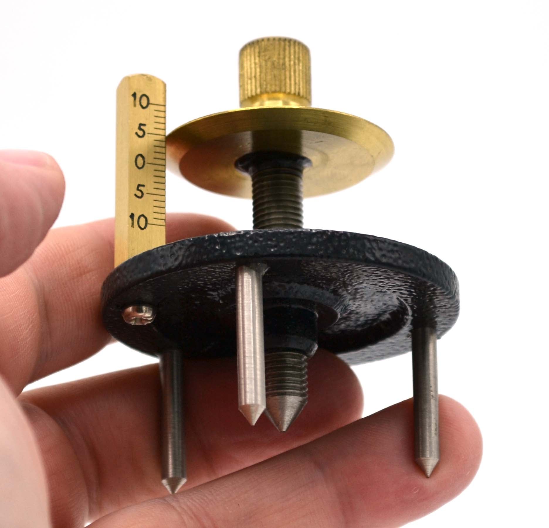 Spherometer for Surface Curvature Measurement