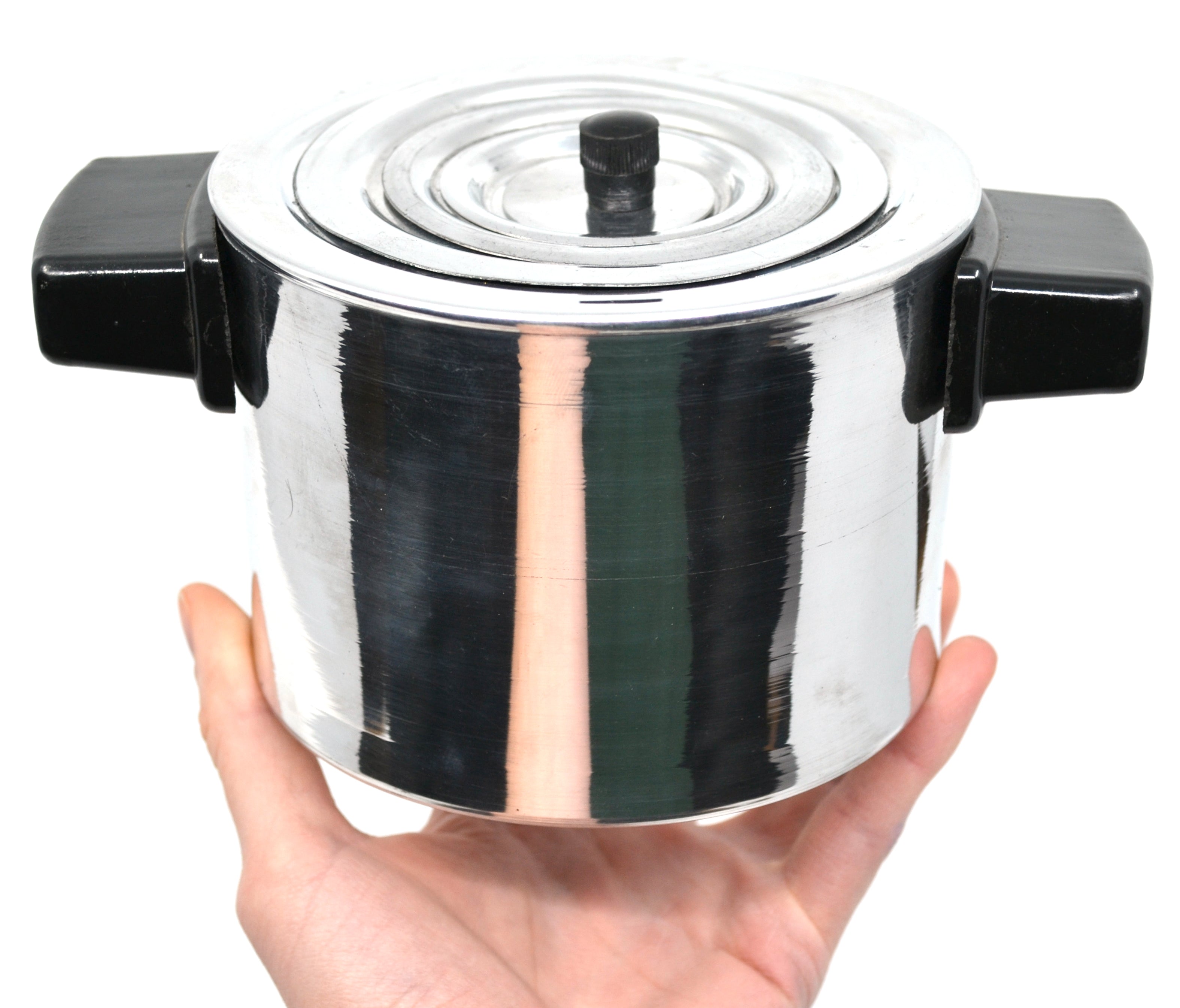 Cylindrical Aluminum Water Bath with Concentric Rings, 150mL