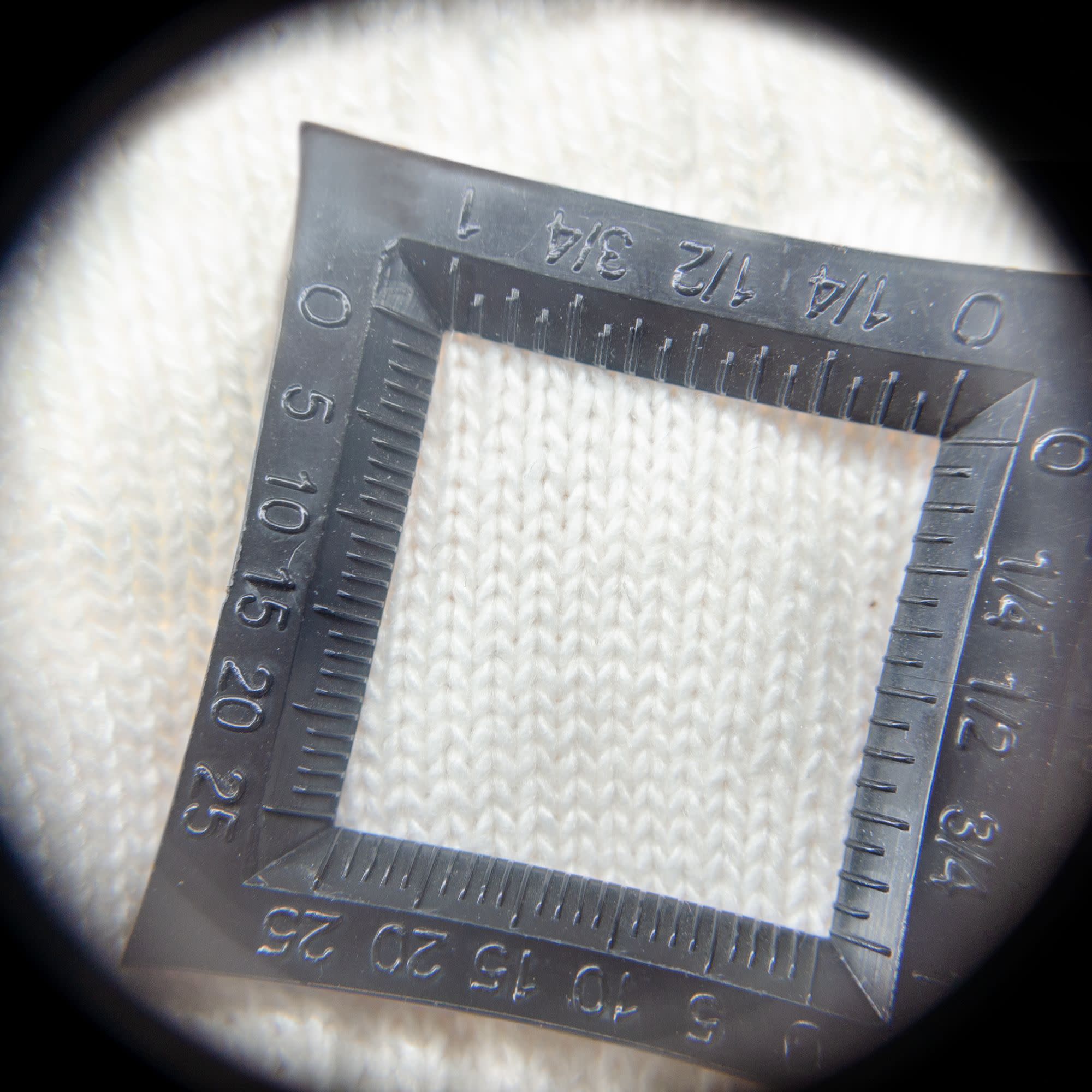 Linen Tester Magnifier with Foldable Metal Frame, 5x