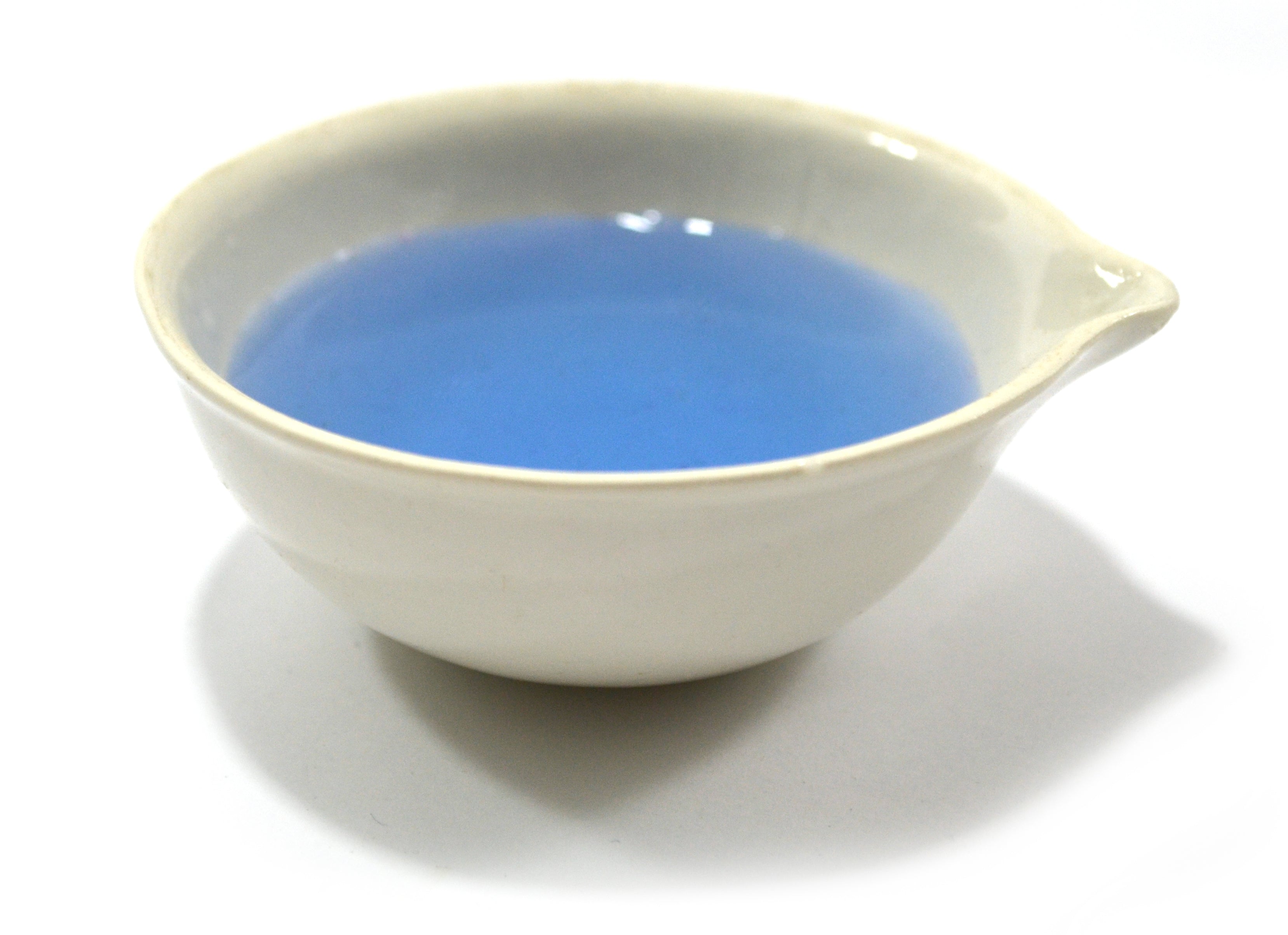 Round Form Porcelain Evaporating Dish with Spout