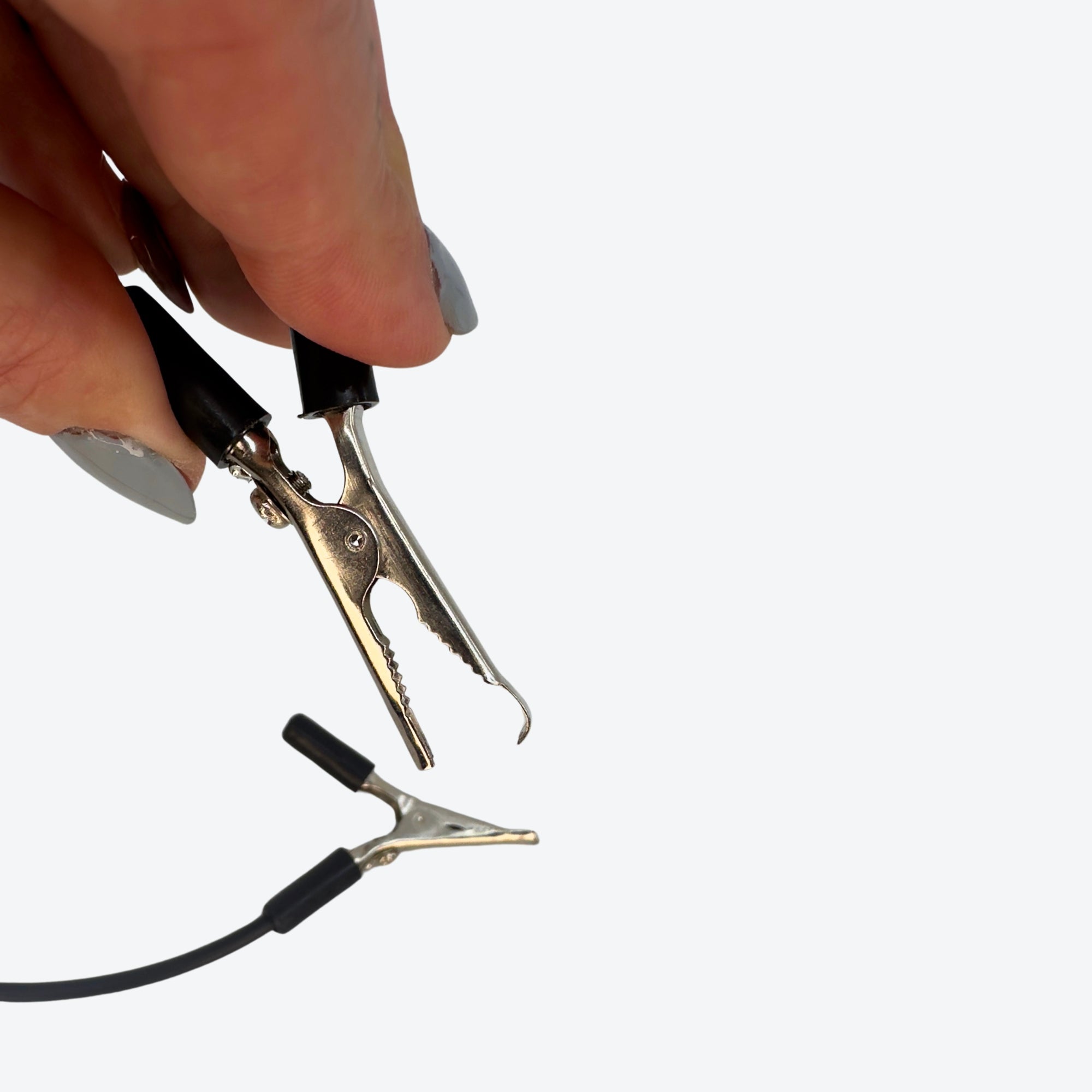 4mm Connecting Lead with Alligator Clips, Black, 12"