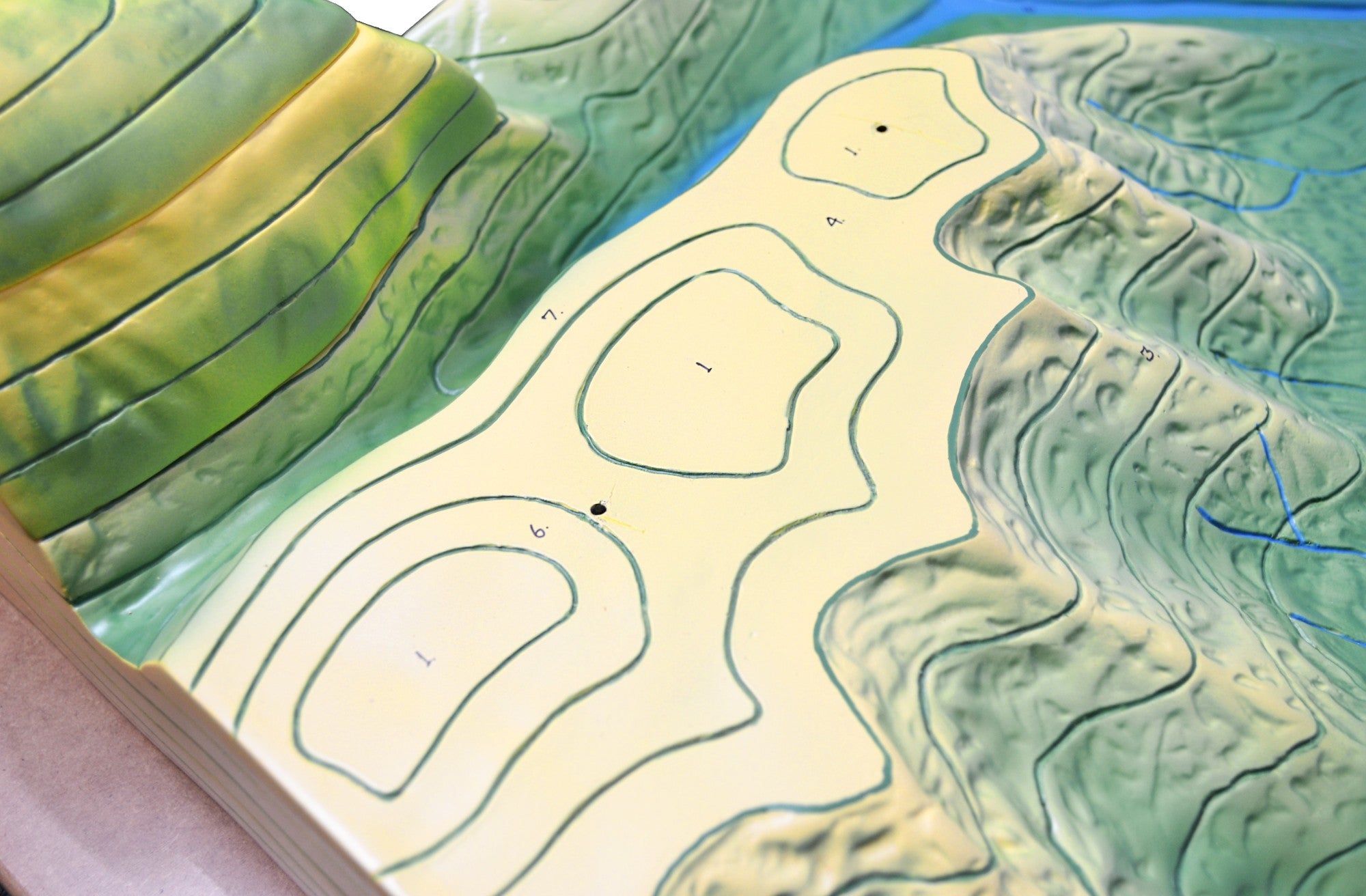 Contour Map Demonstration Model, 20", Multi-Part